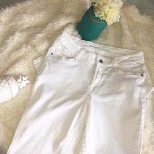 White Old Navy Rockstar jeans